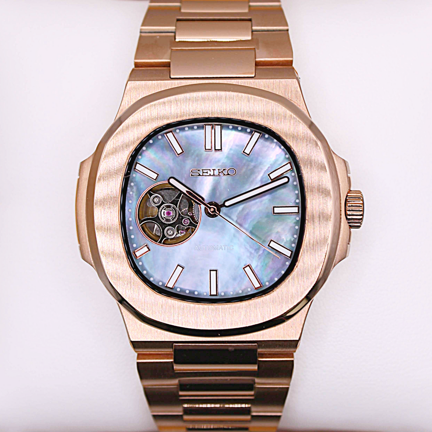 NAUTIKO - ROSE GOLD PEARL WHITE OPEN HEART