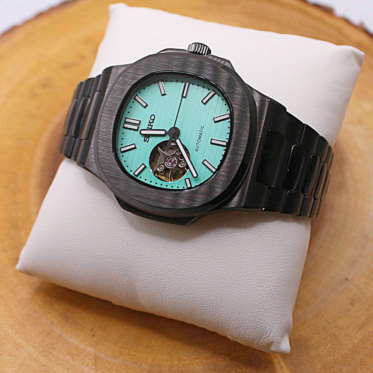 NAUTIKO - BLACK TIFFANY OPEN HEART