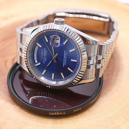 SEIKOJUST DAY-DATE - SILVER - DEEP BLUE DIAL
